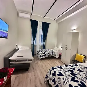 Român Holidays Auberge de jeunesse